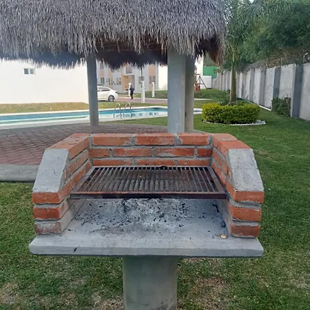 Depto Cerca De Tequesquitengo Tlatenchi Exterior photo